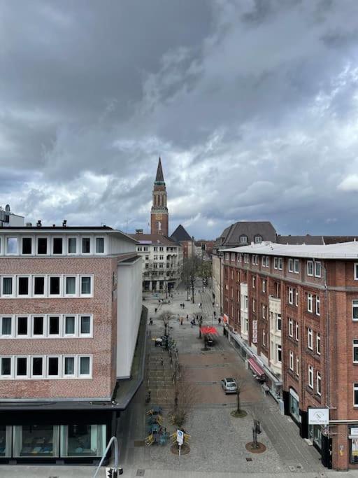 Rooftop Mit Foerdeblick, Zentral & Nah Am Hbf Kiel Luaran gambar